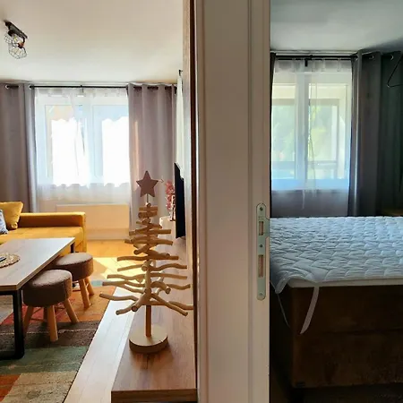 Sestosed-snezna Dolina Apartment *